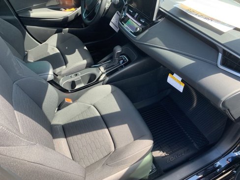 New 2025 Toyota Corolla SE image 17