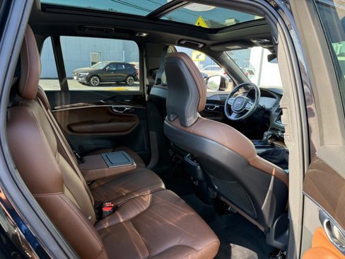 Used 2019 Volvo XC90 T6 Momentum w/ Advanced Package image 11