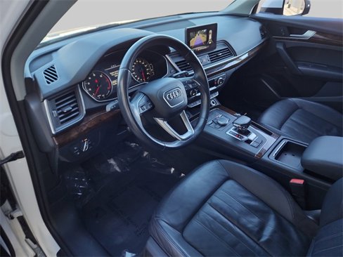 Used 2018 Audi Q5 2.0T Premium image 18