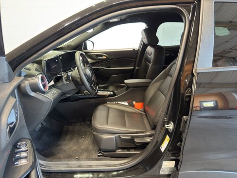 Used 2024 Chevrolet Trax RS image 15