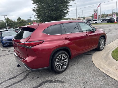 Used 2021 Toyota Highlander Platinum image 7
