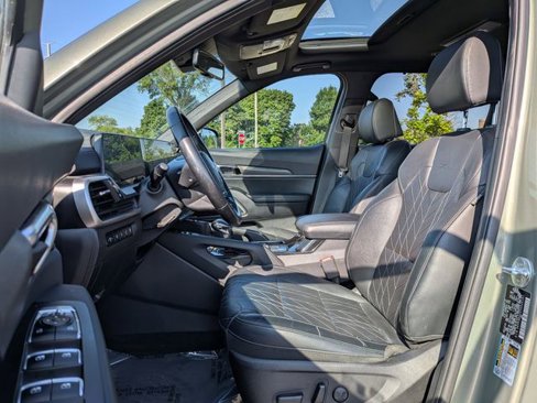 Used 2023 Kia Telluride EX X-Line image 12
