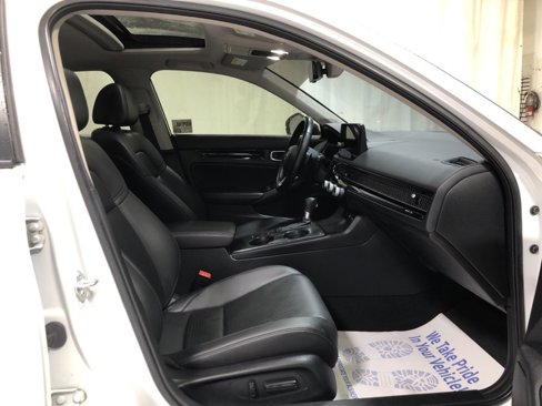 Used 2022 Honda Civic Touring image 13