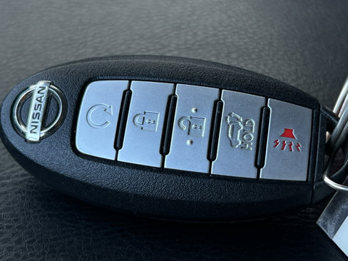 Used 2017 Nissan Pathfinder SL image 31