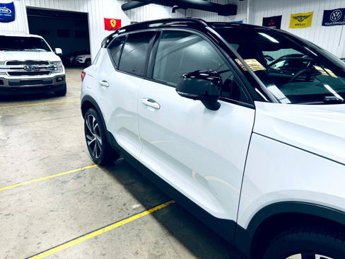 Used 2022 Volvo XC40 T5 R-Design w/ Advanced Package image 19