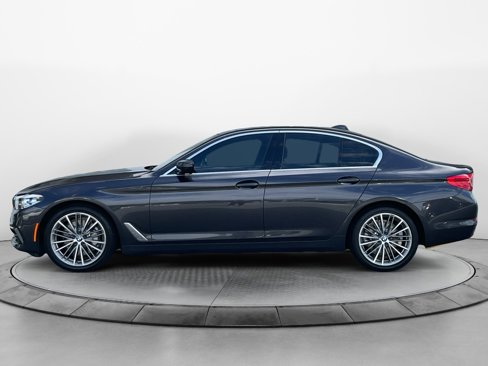 Used 2019 BMW 530i w/ Luxury Package image 4