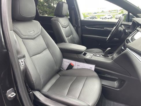 Used 2021 Cadillac XT5 Premium Luxury image 22