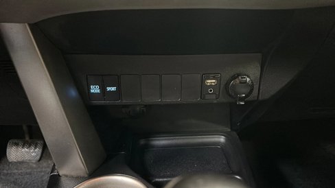 Used 2014 Toyota RAV4 LE image 21