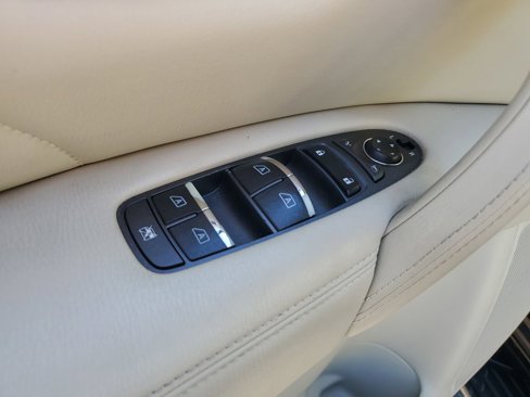 Used 2015 INFINITI QX80 4WD image 16