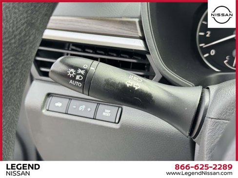 Used 2024 Nissan Altima 2.5 SV image 19