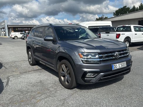 Used 2019 Volkswagen Atlas SEL R-Line image 9