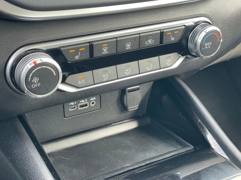 Certified 2021 Nissan Altima 2.5 SV w/ SV Premium Package image 18