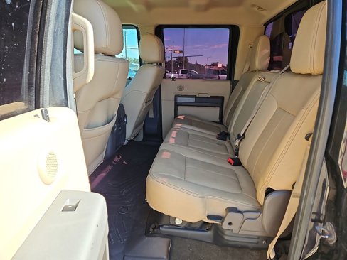 Used 2014 Ford F250 Lariat w/ Lariat Interior Package image 9