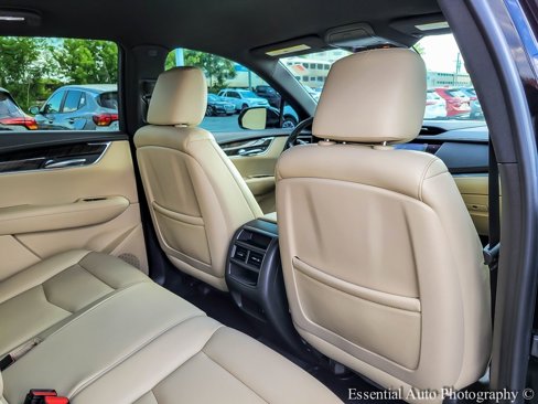 Used 2018 Cadillac XT5 AWD image 28