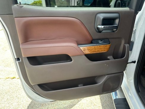 Used 2017 Chevrolet Silverado 1500 High Country image 11