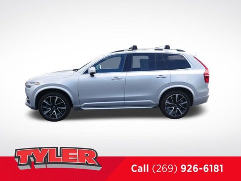 Used 2018 Volvo XC90 T6 Momentum w/ Convenience Package image 4