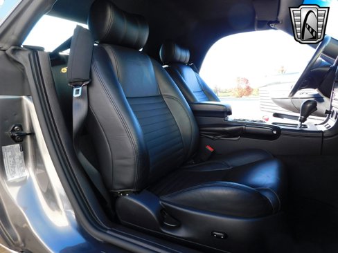 Used 2003 Ford Thunderbird image 19