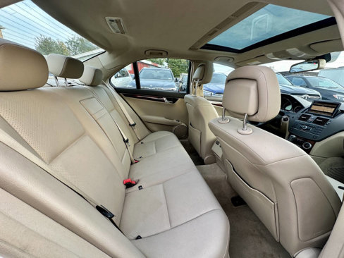 Used 2010 Mercedes-Benz C 300 4MATIC Sedan image 14