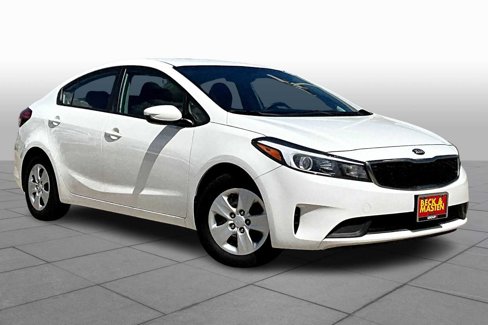 Used 2017 Kia Forte LX image 2