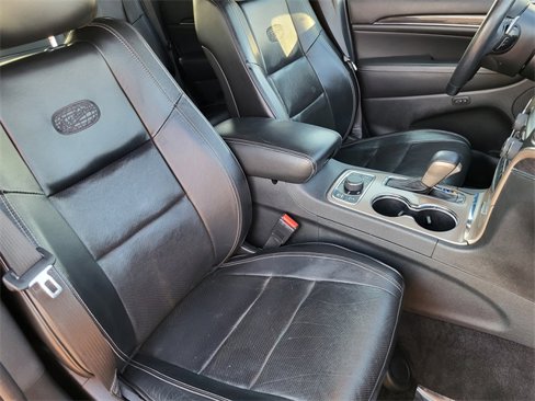 Used 2017 Jeep Grand Cherokee Overland image 26