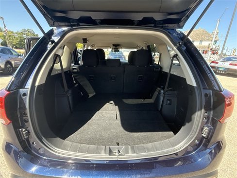 Used 2020 Mitsubishi Outlander ES image 23
