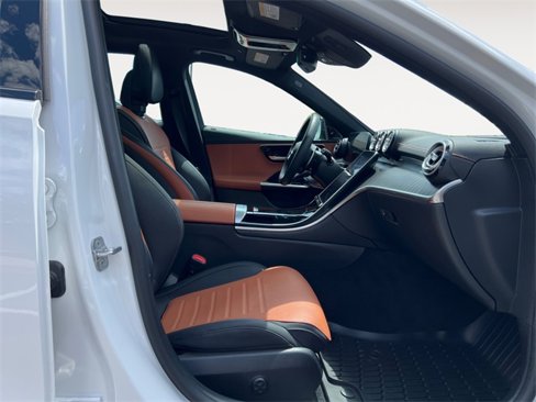 Certified 2024 Mercedes-Benz C 43 AMG 4MATIC Sedan image 15