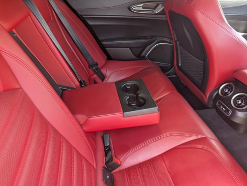 Used 2023 Alfa Romeo Giulia Sprint image 13