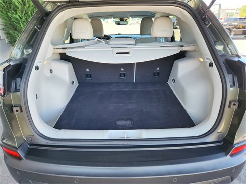 Used 2021 Jeep Cherokee Latitude Lux w/ Comfort/Convenience Group image 15