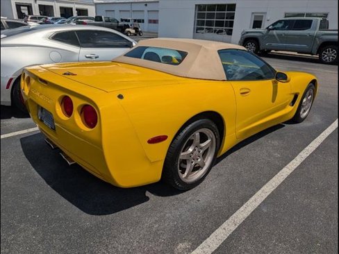 Used 2000 Chevrolet Corvette Convertible w/ Memory Pkg image 2