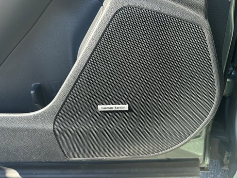 Used 2017 Subaru Forester 2.5i Touring image 13