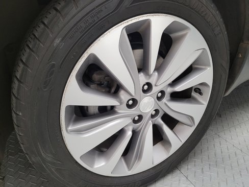 Used 2020 Buick Encore Preferred image 31