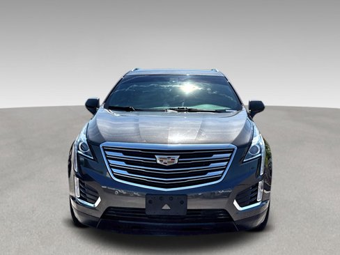 Used 2019 Cadillac XT5 FWD image 2