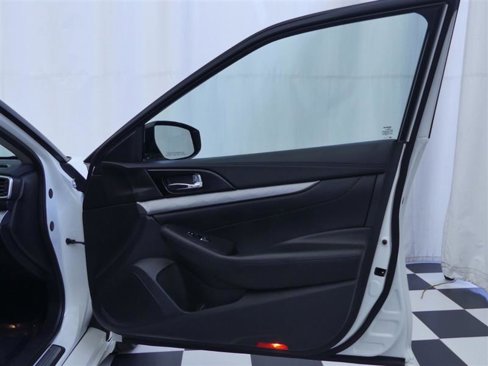 Used 2018 Nissan Maxima 3.5 S image 21