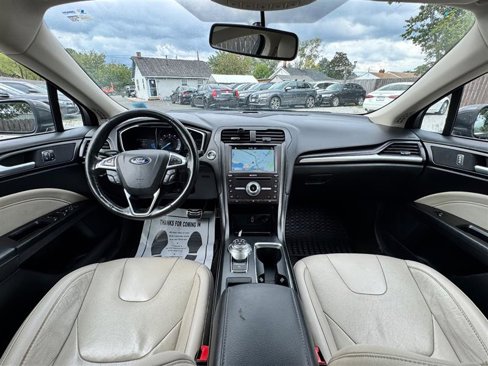 Used 2018 Ford Fusion Titanium image 38