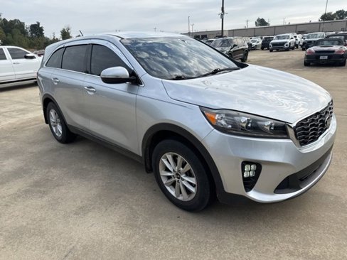 Used 2019 Kia Sorento L image 3