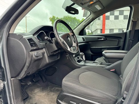 Used 2010 Chevrolet Traverse LT w/ Personal Connectivity Package image 14