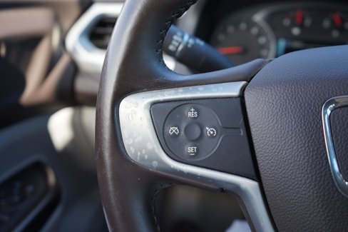 Used 2019 GMC Acadia SLT image 13