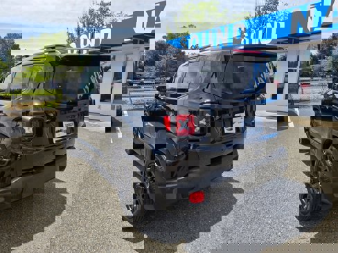 Used 2018 Jeep Renegade Altitude w/ Advanced Technology Group image 7