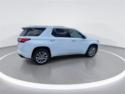 Used 2018 Chevrolet Traverse Premier w/ Driver Confidence II Package image 4
