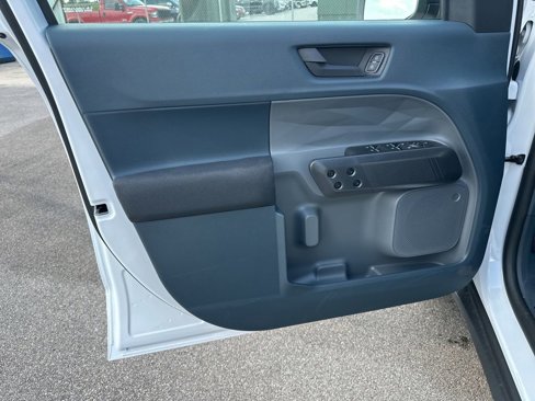 New 2025 Ford Maverick XL image 10