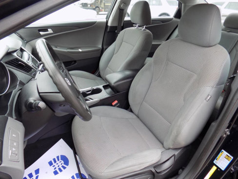 Used 2011 Hyundai Sonata GLS image 9