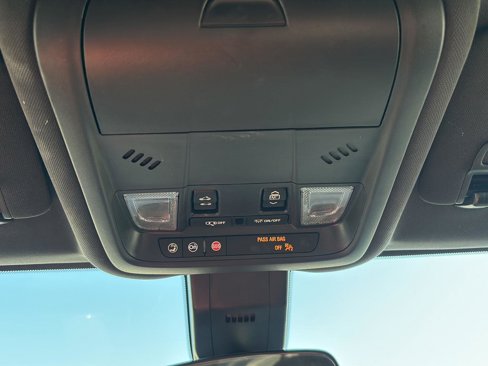 Used 2023 Chevrolet Equinox RS image 31