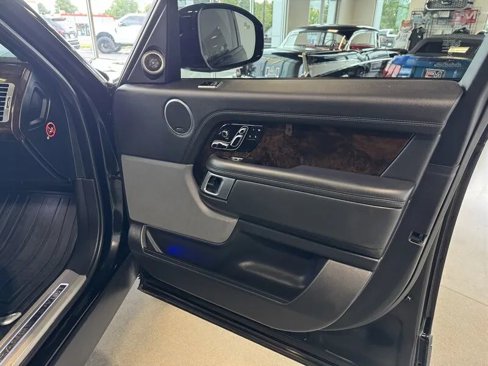 Used 2018 Land Rover Range Rover Long Wheelbase Supercharged image 25