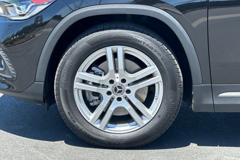 Certified 2021 Mercedes-Benz GLA 250 4MATIC w/ Premium Package image 25