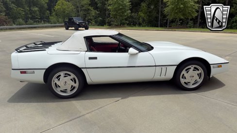 Used 1989 Chevrolet Corvette Convertible image 24