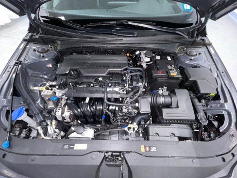 Used 2025 Hyundai Elantra Sport image 10