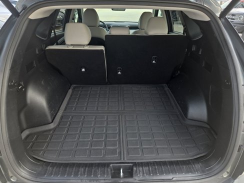 Certified 2022 Hyundai Tucson Limited image 9