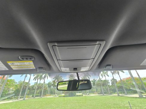 Used 2013 Ford F150 Lariat w/ Lariat Chrome Pkg image 19