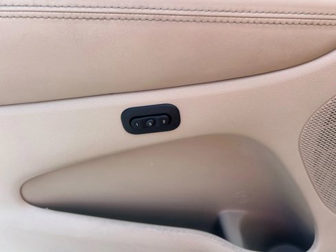 Used 2016 Jeep Grand Cherokee Overland image 28