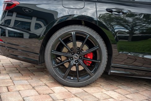 Used 2023 Audi S8 image 20